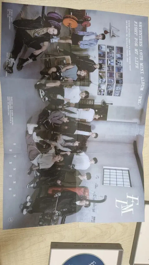 Selling Seventeen's FML mini album (gray version).