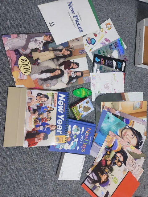 Selling NewJeans Season's Greetings 2023, no photocard.