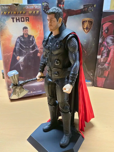 Thor figure 1:6