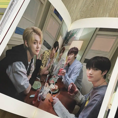 TOMORROW X TOGETHER MEMORIES 1