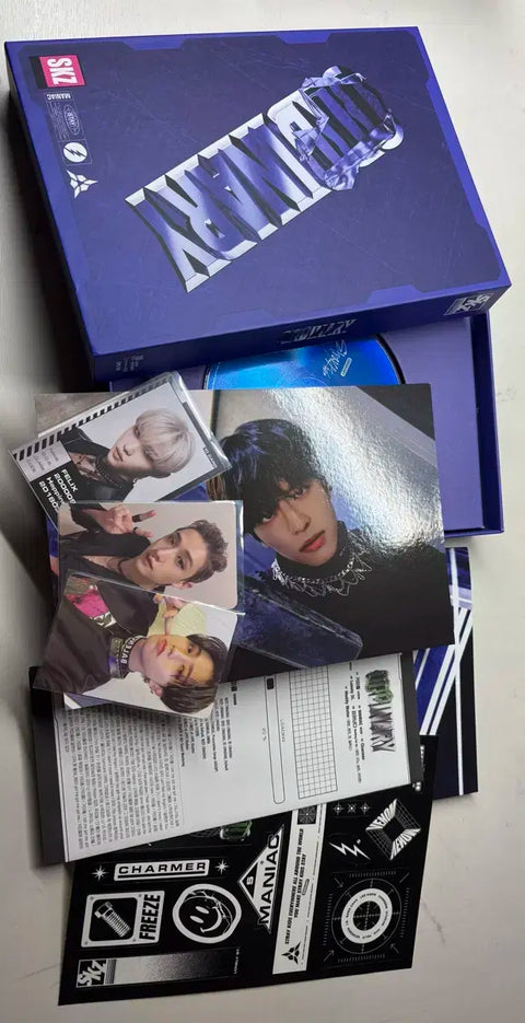 Stray Kids SKZ Maniac Unveiling Album + Photocard