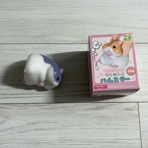 Yawa Mochi Random Hamster Figure