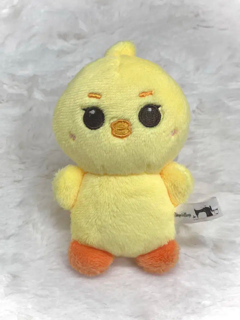 Selling Hyein of NewJeans doll "Hyein-Bbyak" with free official goods as a quick sale!!