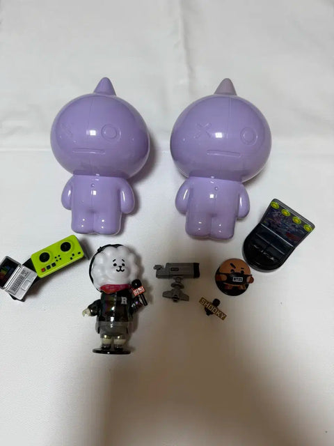 BT21 Random Figure RJ Shooky
