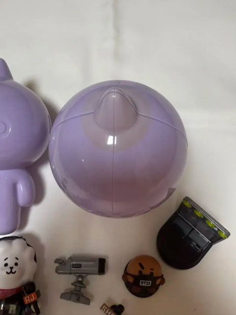 BT21 Random Figure RJ Shooky