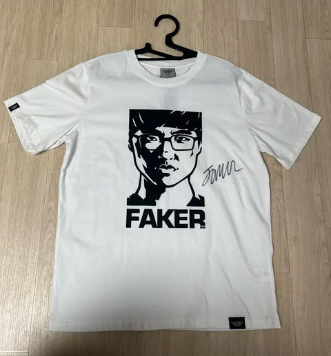 Faker's Autographed T-Shirt T1 Faker
