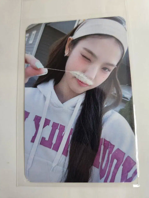 Izuna Mai studio photocard transfer