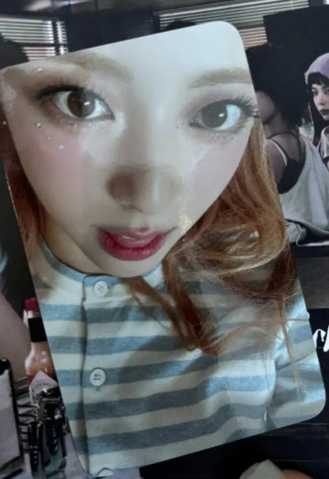 ITZY Yuna studio/workshop photocard transfer/sale