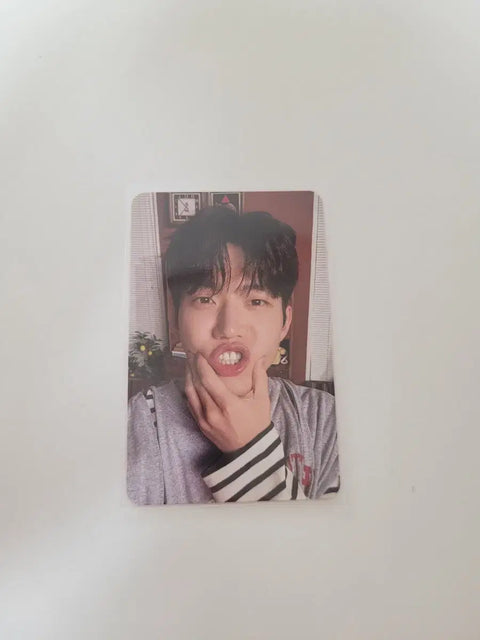 DAY6 Dowoon Season's Greetings Agung Bread Photocard