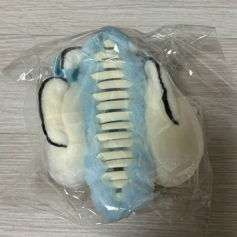 Round eyes hair clip