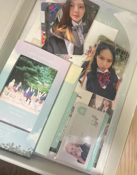 STAYC 2022 Season's Greetings, including shipping