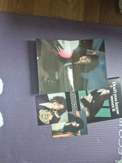 Selling NewJeans album Daniel set.