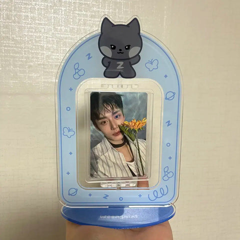 Woongnini acrylic photocard stand