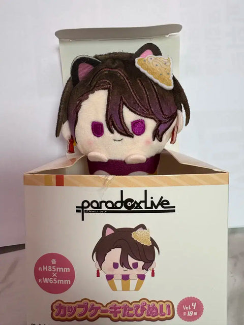 Paradox Live Ultra Reflection Uchiwa Cupcake Plush Doll