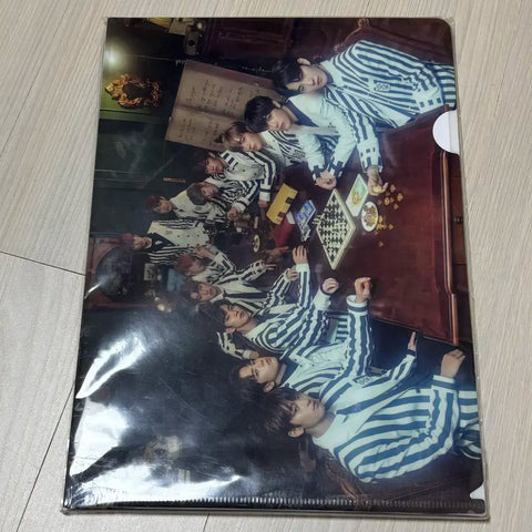 THE BOYZ First Fan-Con THE CASTLE MD L Holder Set