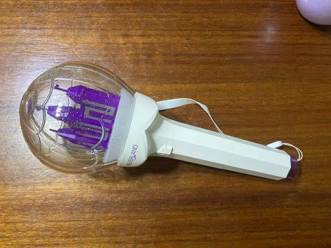 Urgent sale) (G)I-DLE light stick for sale