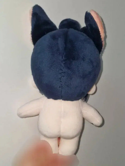 Selling a Return of the Mount Hua Sect Yoon Jong plush doll!