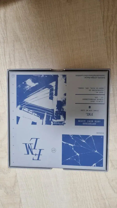 Selling Seventeen's FML mini album (gray version).
