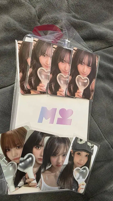 Made in Mayday unopened light stick, includes photocard.