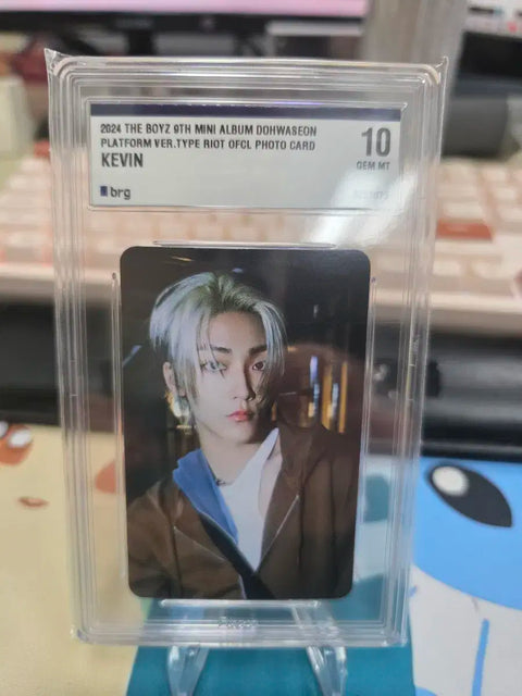 The Boyz Kevin photocard BRG1P