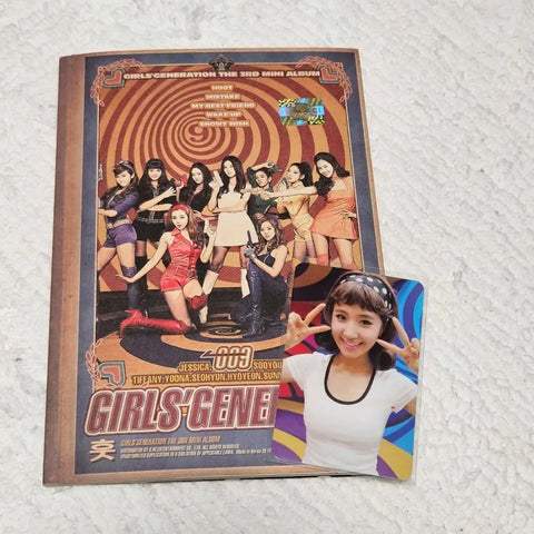 Girls' Generation Hoot Album + Yuri Photocard