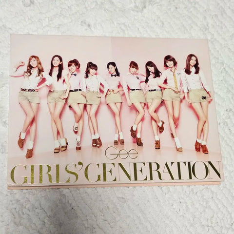 Girls' Generation Japanese Gee Album + Yuri Photocard