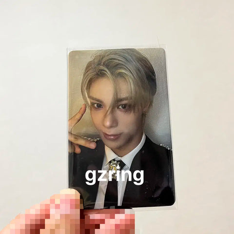 NouerA Seoul Fan Concert Admission Benefit Photocard Light Stick