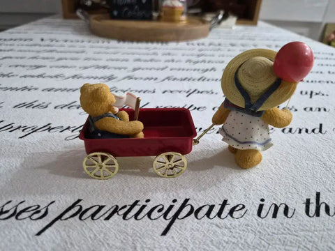 Teddy bear figure + Mini car set