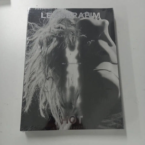LE SSERAFIM HOT Unopened Album
