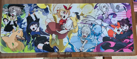 Selling a Tumblbug magical girl Isegye Idol illustration set.
