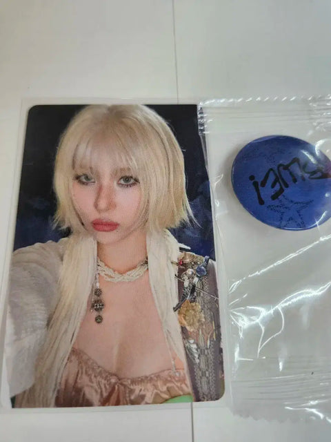 Sunmi Studio photocard pin button transfer