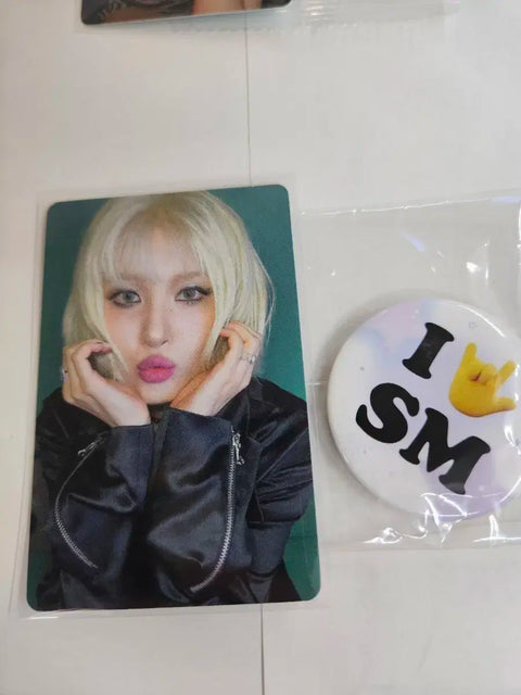 Sunmi Studio Photocard Pin Button Transfer/Sale