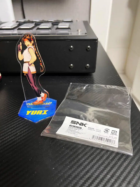Selling authentic SNK Yuri Sakazaki acrylic stand. King of Fighters KOF.