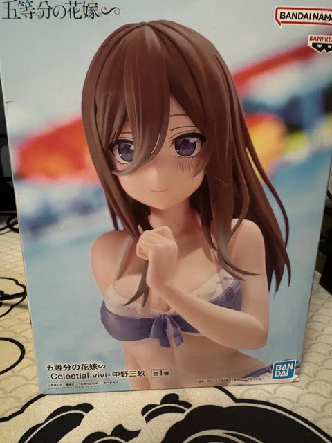 The Quintessential Quintuplets Nakano Miku Figure, selling.