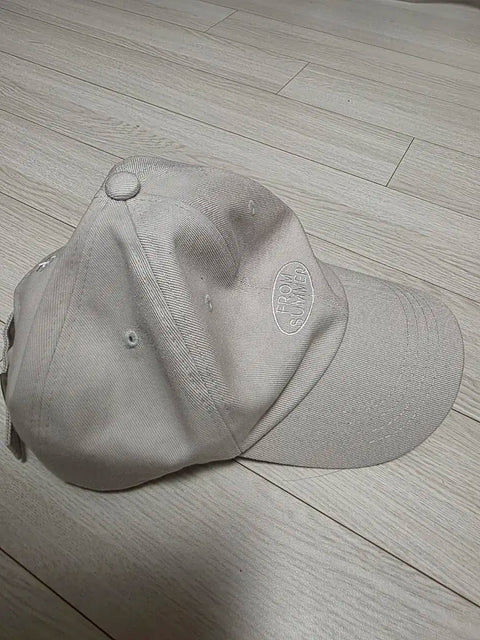 Selling fromis_9 ball cap.