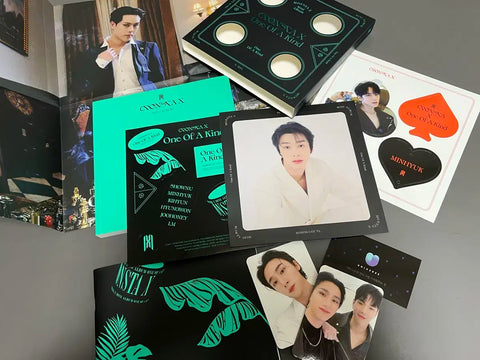 MONSTA X One Of A Kind Version 4 Album