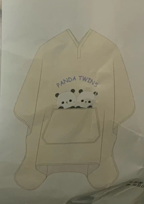 Louis Hui Wearable Blanket