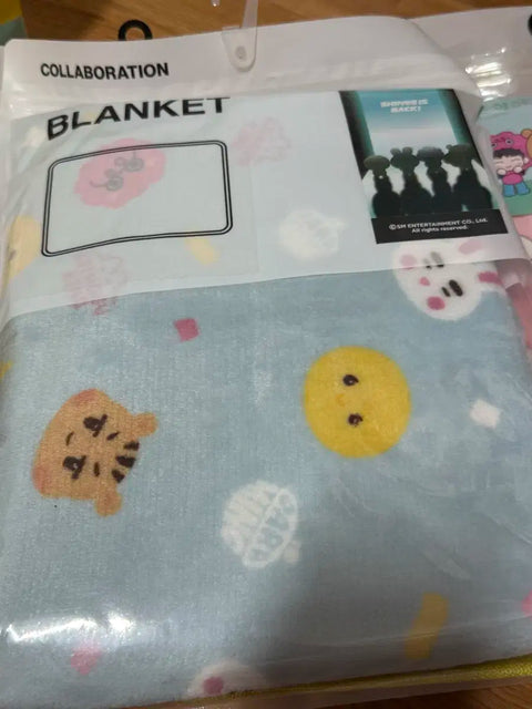 Unopened SHINee Blanket SPAO Blanket