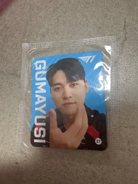 T1 Gumayusi photocard from CU