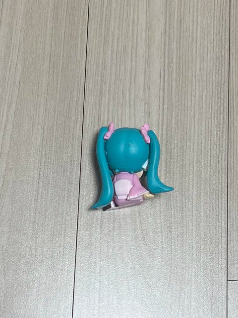 Sleeping Miku