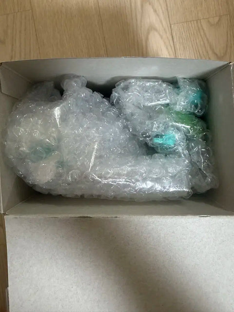 Hatsune Miku Golf Figure Unboxing and Display