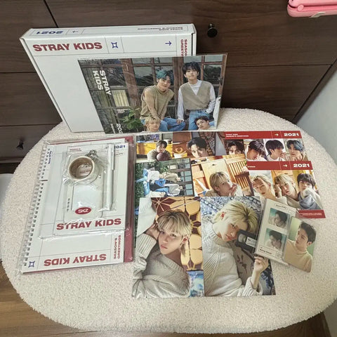 Stray Kids 2021 Season's Greetings