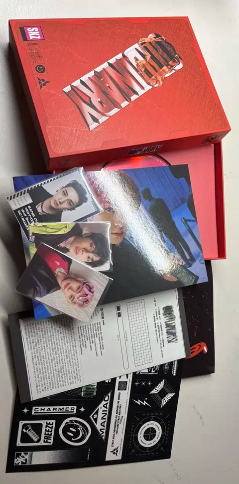 Stray Kids Ordinary Album (Unsealed) + Photocards