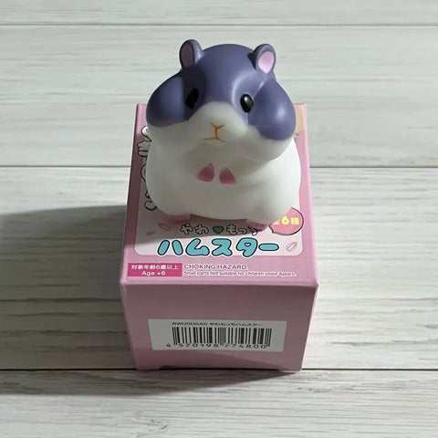Yawa Mochi Random Hamster Figure