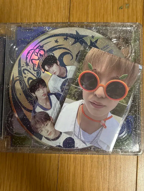NCT Wish Musinsa Luckydraw Photocard Yushi + Color Group Jewel Just Opened Album