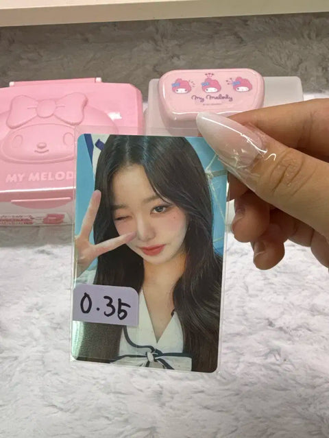 Selling Ive Wonyoung's season's greetings photocard!