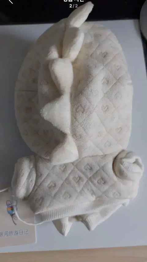 Selling 20cm doll clothes.