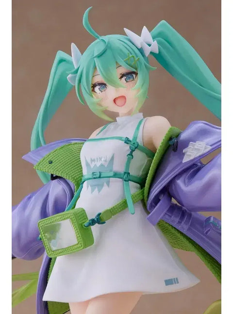 Vocaloid Hatsune Miku Sportage Fashion Beautiful Girl Figure