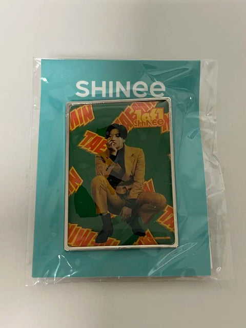SHINee epoxy badge