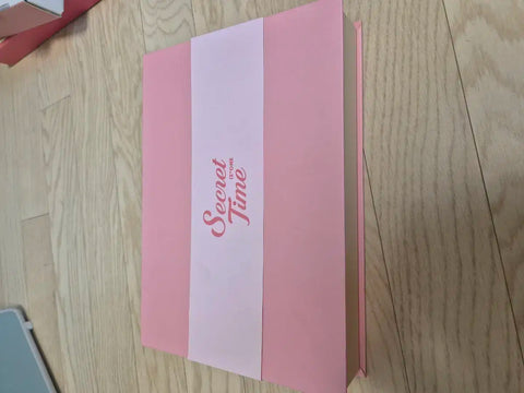 IZ*ONE Secret Time Season's Greetings